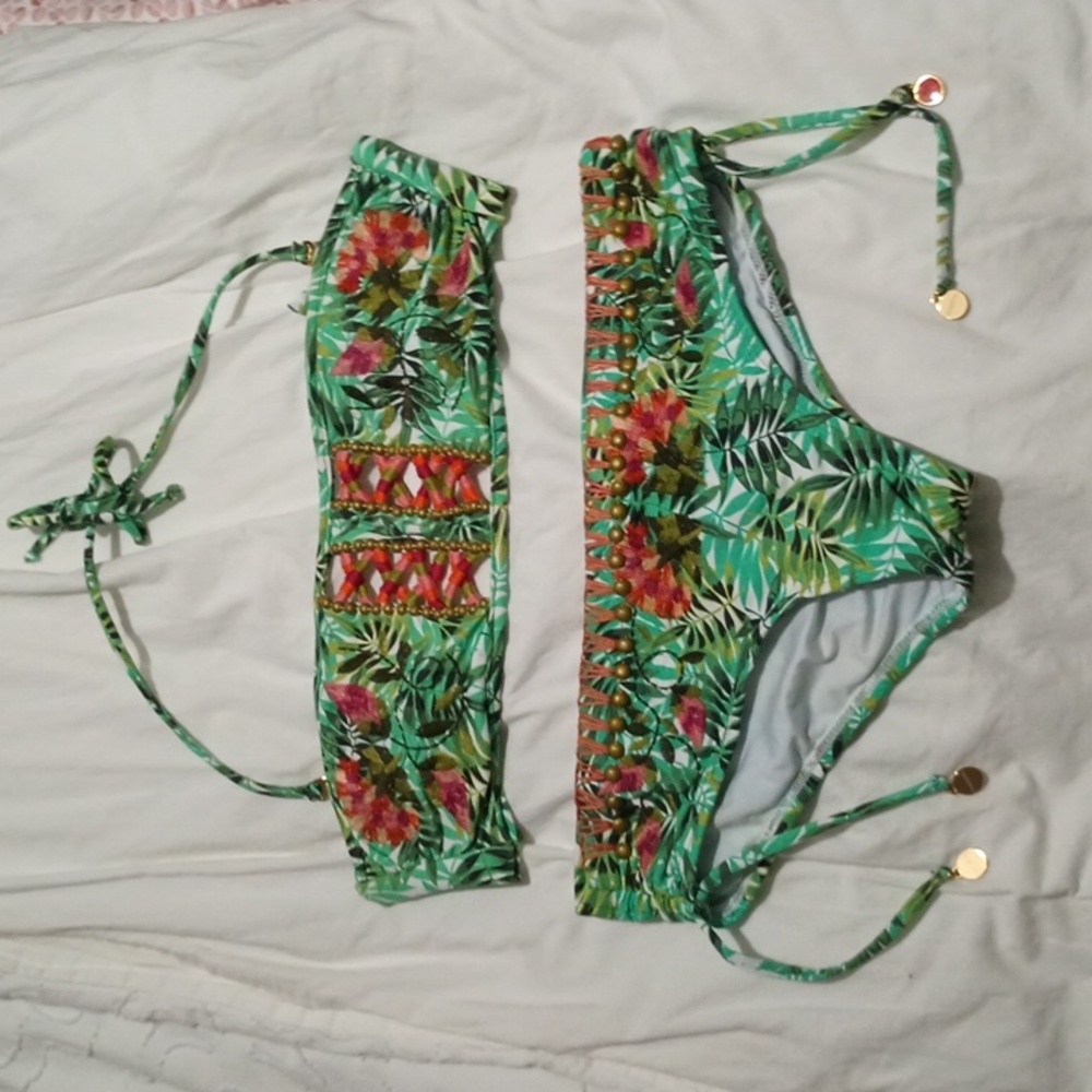 OneDadeMar 2 Piece Bikini XS Gandul Bandeau Top Embroidery and Embellishments - Picture 2 of 14